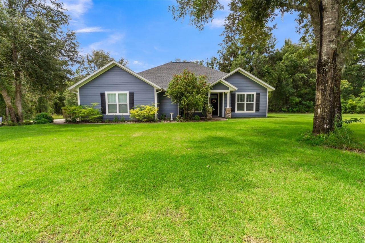 8069 NE 8th Place , High Springs, FL 32643 Photo