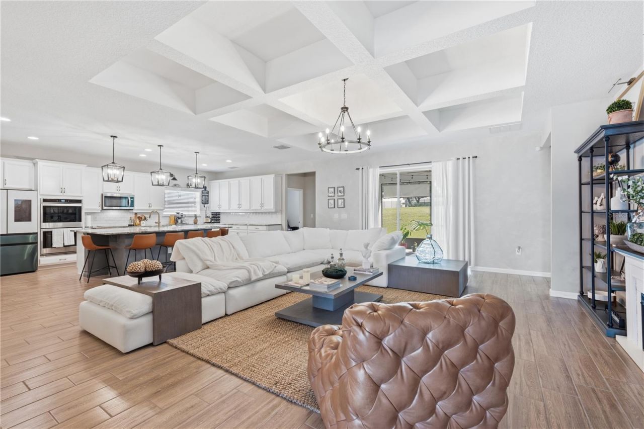 600 Avila Place , Howey in the Hills, FL 34737 Photo