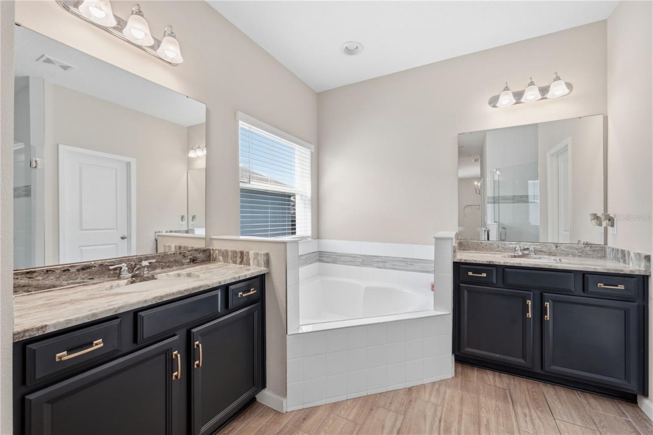 600 Avila Place , Howey in the Hills, FL 34737 Photo