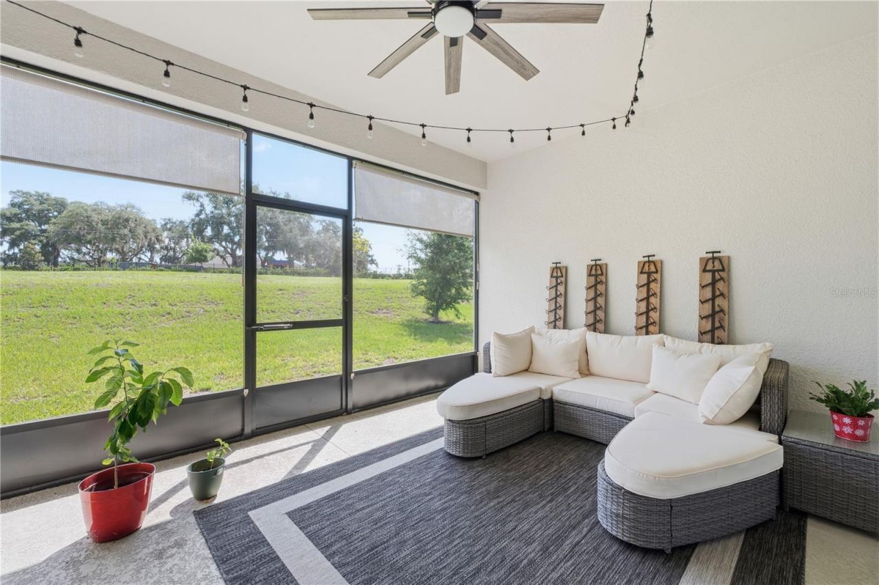 600 Avila Place , Howey in the Hills, FL 34737 Photo