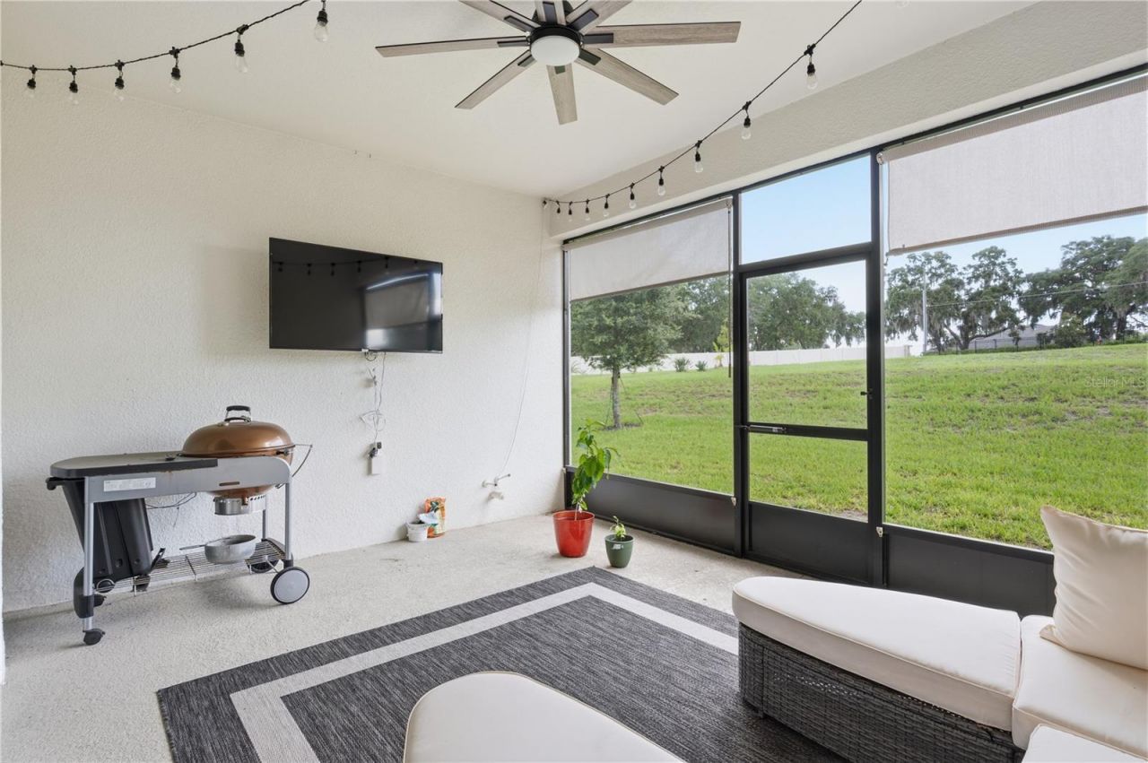 600 Avila Place , Howey in the Hills, FL 34737 Photo