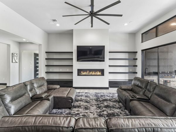 993 JENNY LEIGH TRL, Bulverde, TX 78163