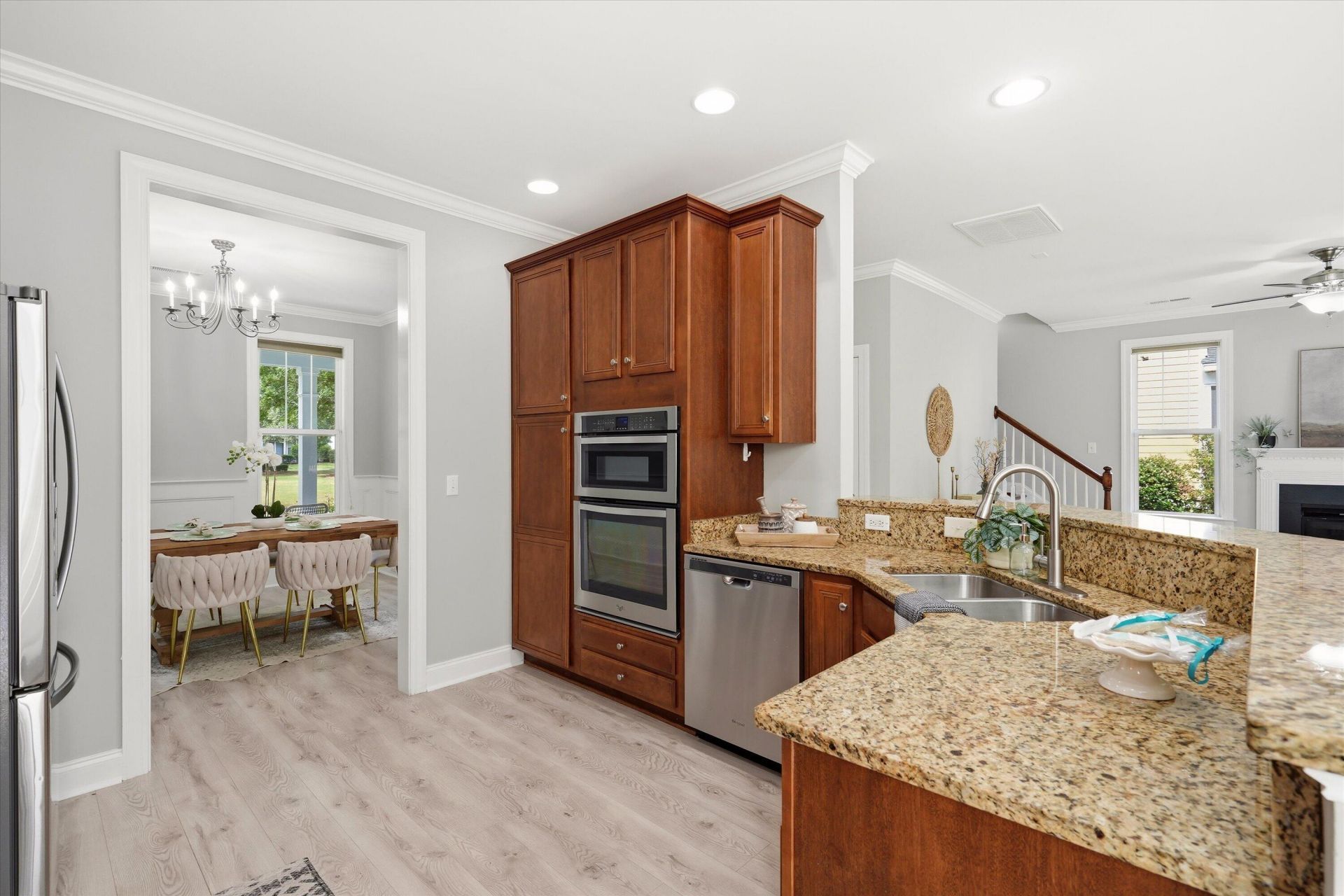 128 Red Leaf Boulevard Photo 11