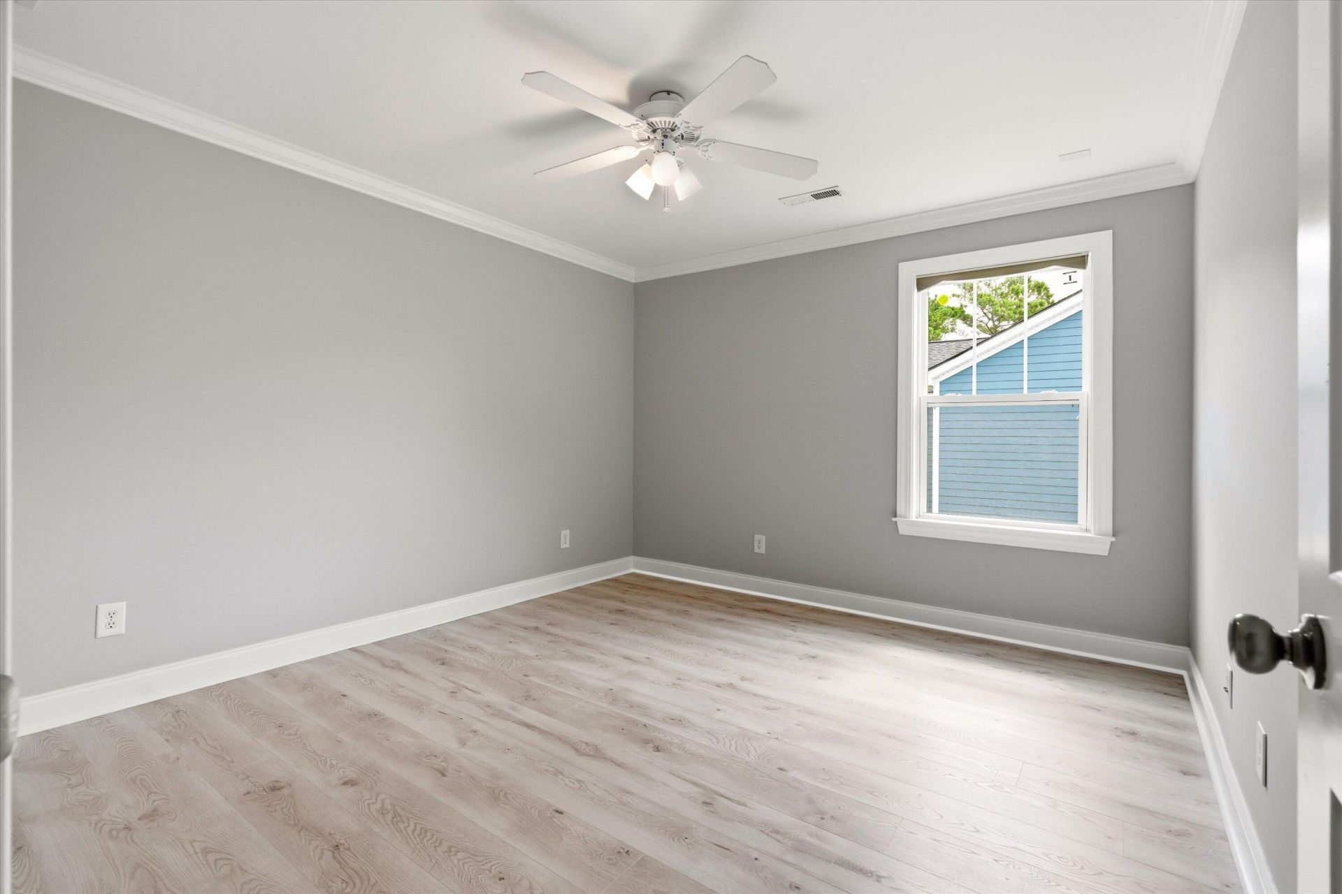 128 Red Leaf Boulevard Photo 25