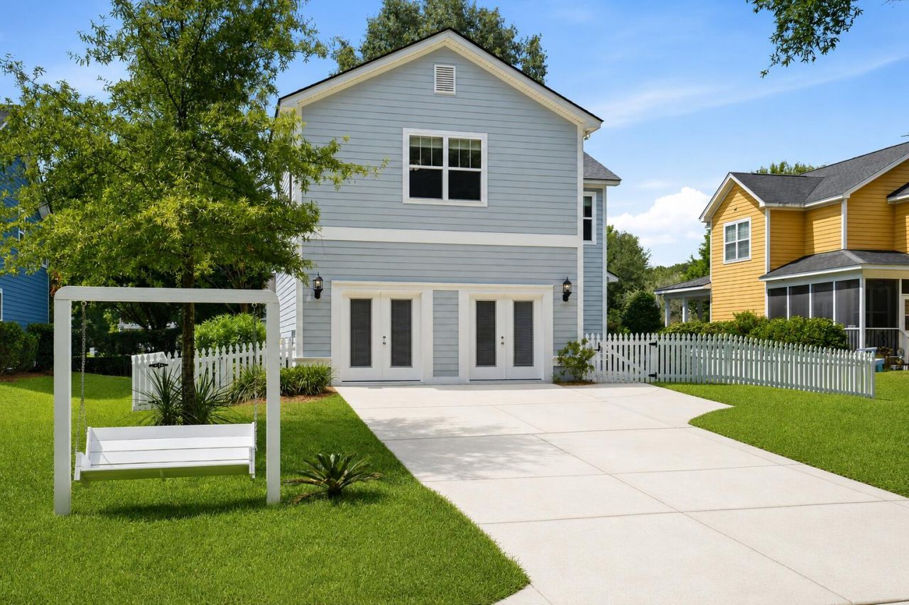 128 Red Leaf Boulevard Photo 29