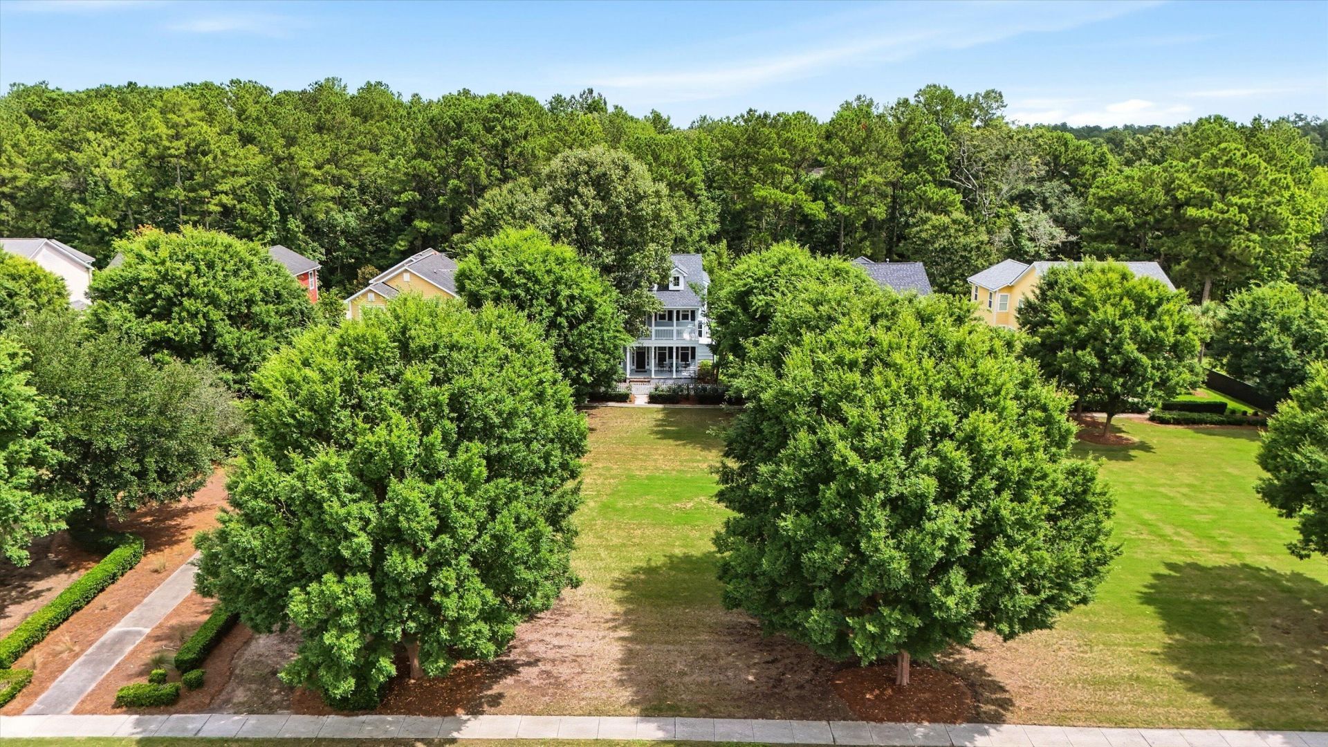 128 Red Leaf Boulevard Photo 31