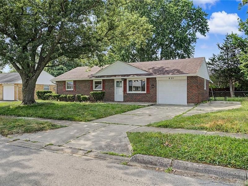 832 Stewville Drive, Vandalia, OH 45377 Photo 2