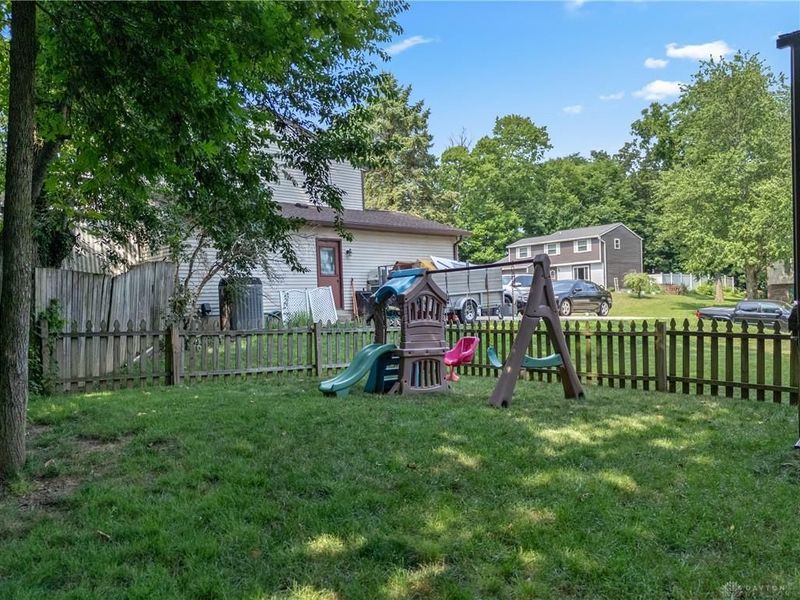 4008 Willow Run Drive, Beavercreek, OH 45430 Photo 34