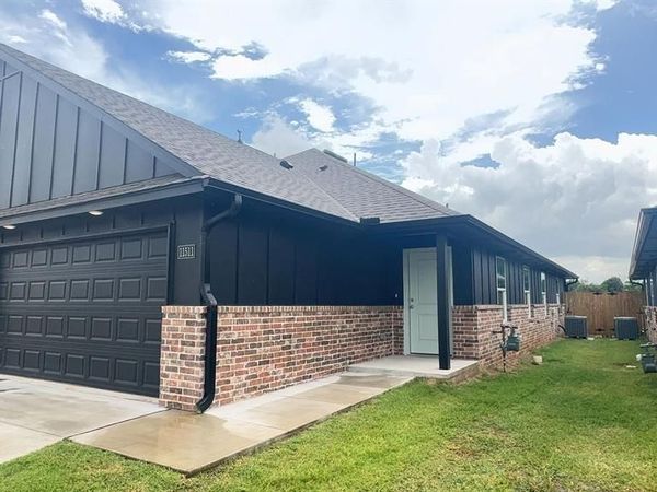 11511 University Drive, Oklahoma City, OK 73114