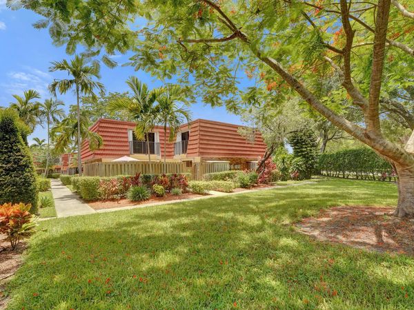 714 NW 98TH Circle, Plantation, FL 33324