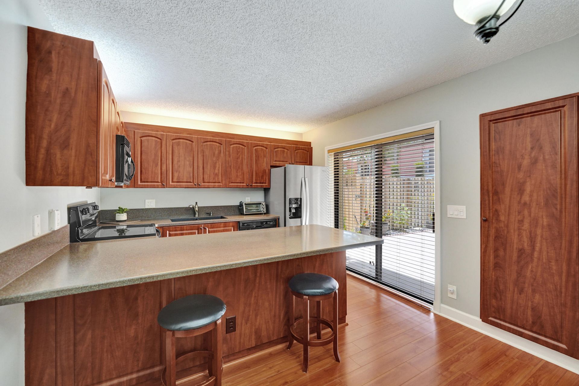 714 NW 98th Circle, Plantation, FL 33324 Photo