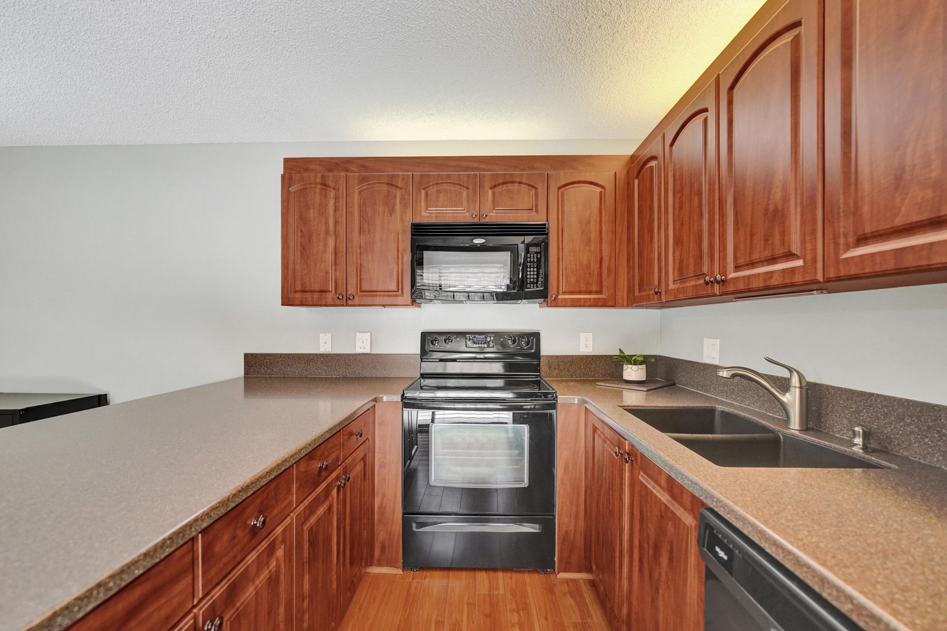 714 NW 98th Circle, Plantation, FL 33324 Photo