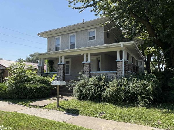 200 E Briggs, Fairfield, IA 52556