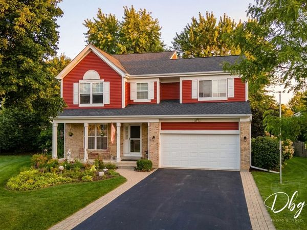 14 W Country Walk Drive , Round Lake Beach, IL 60073