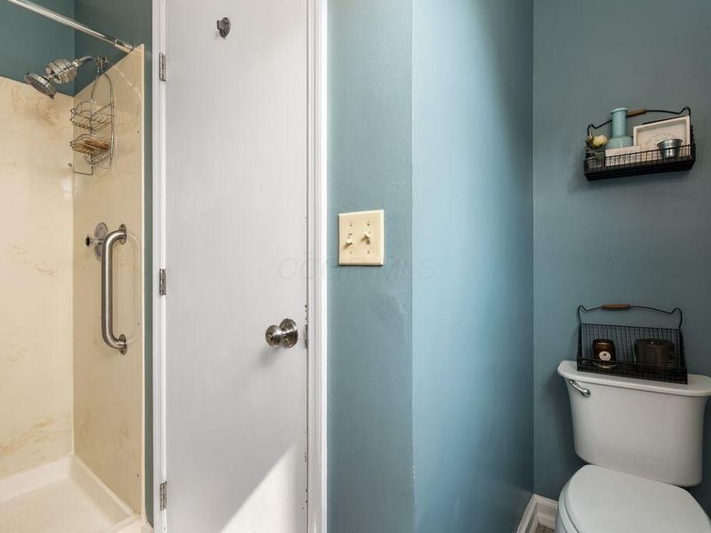 742 Montrose Avenue, Columbus, OH 43209 Photo 14