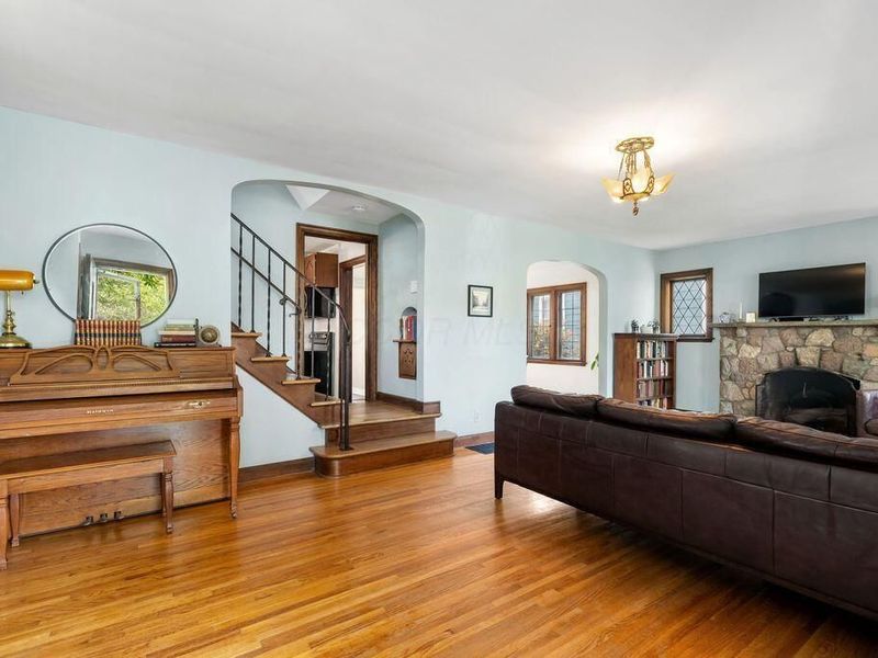 742 Montrose Avenue, Columbus, OH 43209 Photo 5