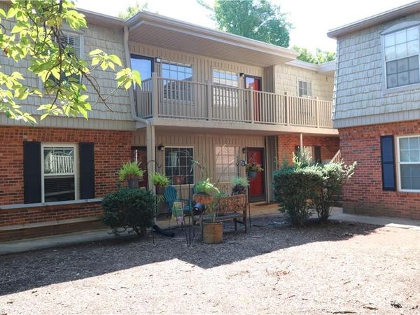3822-K Country Club Road , Winston-Salem, NC 27104