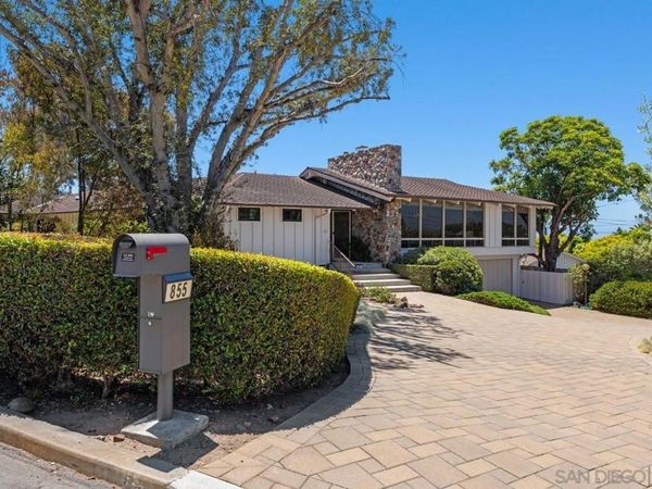 855 Muirlands Drive, La Jolla, CA 92037