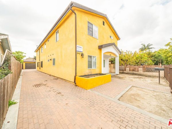 838 E 80th Street , Unit 838, Los Angeles, CA 90001