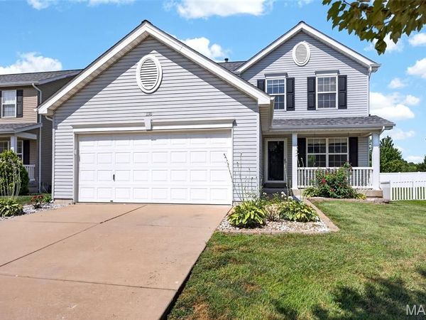 330 Wabash Woods Way, O'Fallon, MO 63366