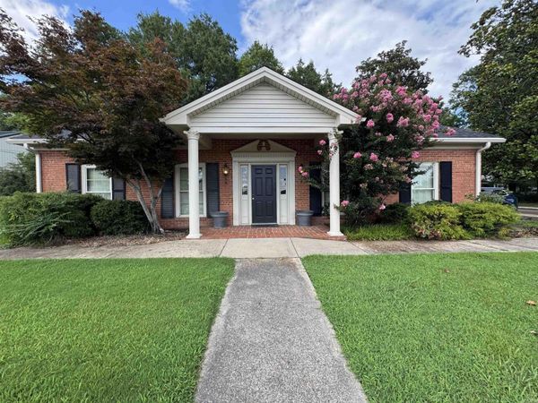 325 W Jackson Street, Piggott, AR 72454