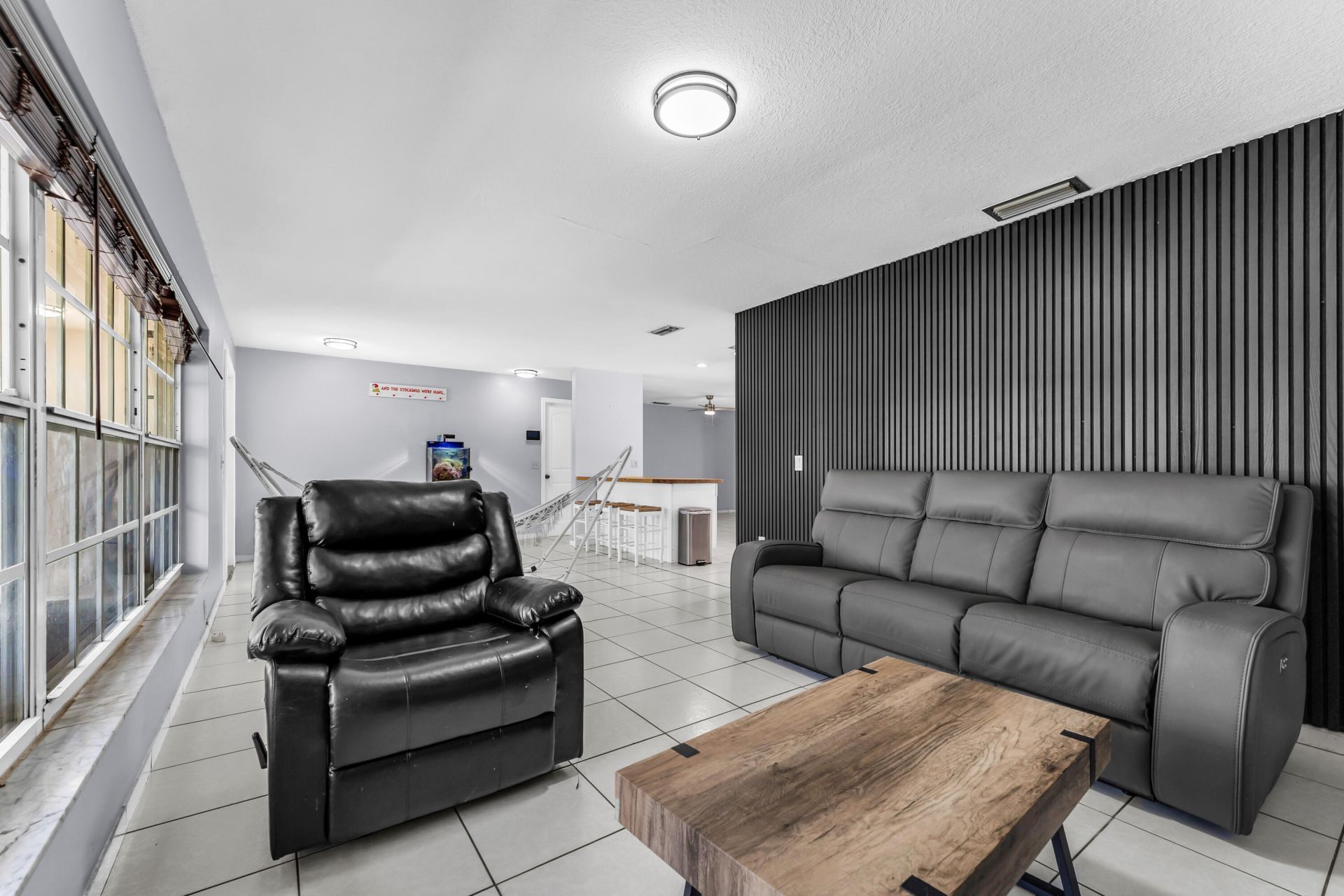 8880 NW 7th Street, Pembroke Pines, FL 33024 Photo
