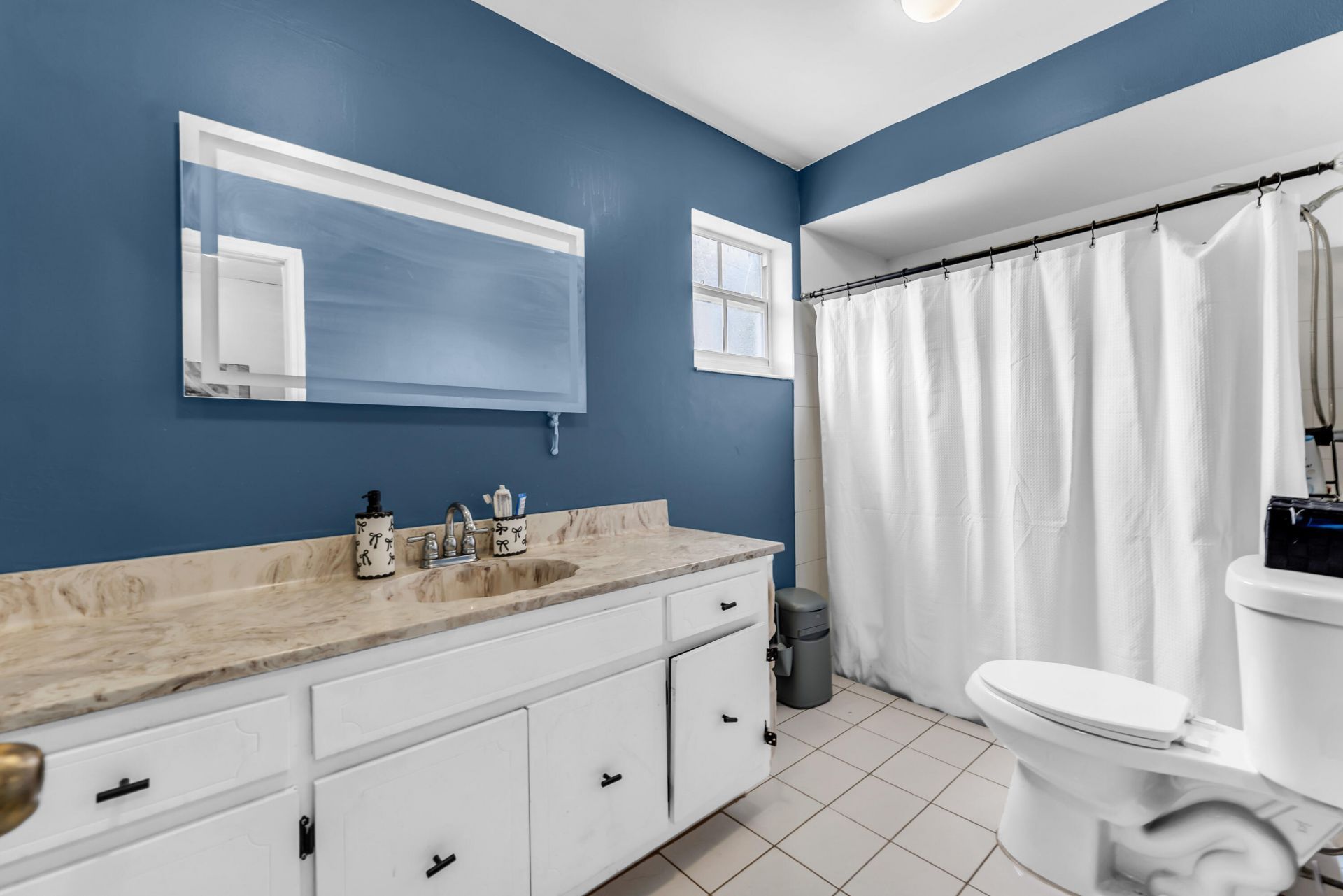 8880 NW 7th Street, Pembroke Pines, FL 33024 Photo