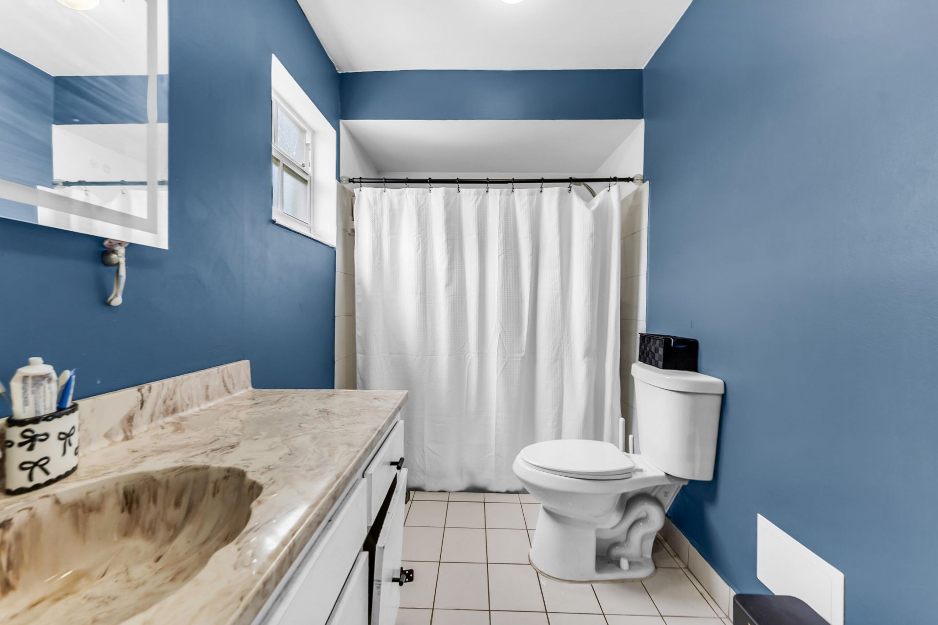 8880 NW 7th Street, Pembroke Pines, FL 33024 Photo