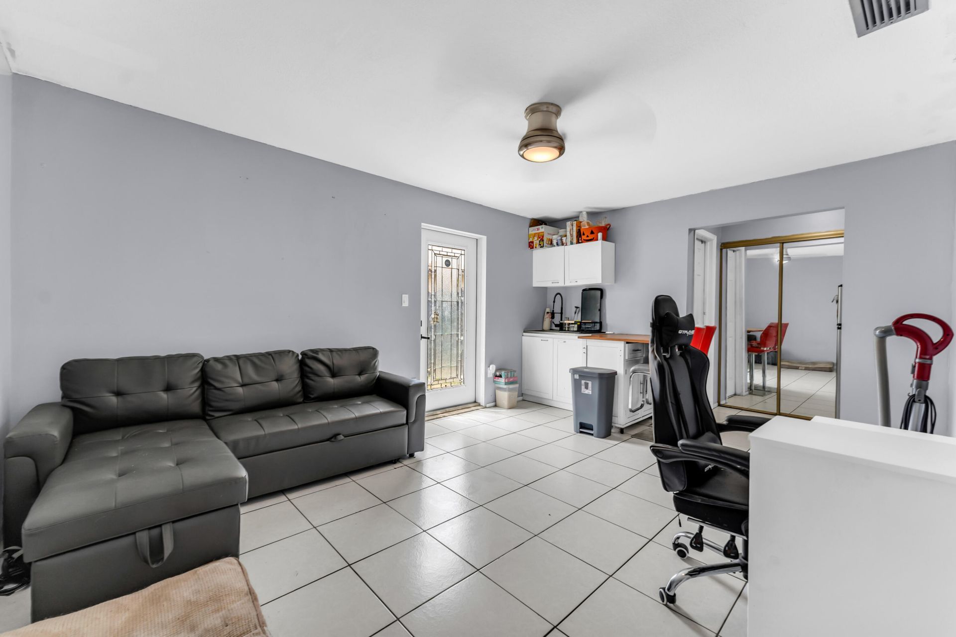 8880 NW 7th Street, Pembroke Pines, FL 33024 Photo