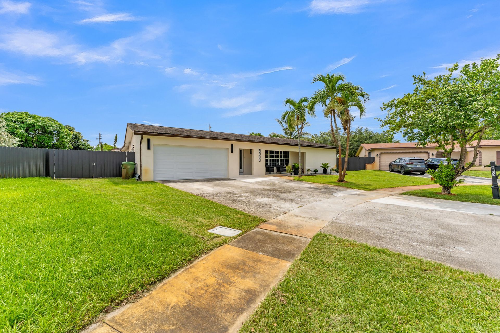 8880 NW 7th Street, Pembroke Pines, FL 33024 Photo