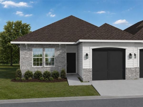 1906 Shellbark Street, Raymore, MO 64083
