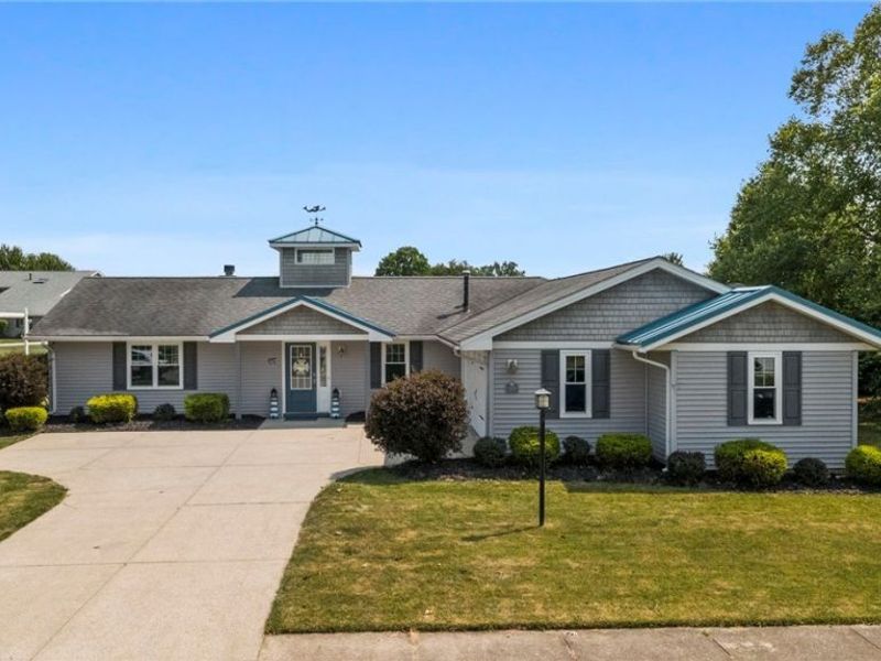 1280 Surfside Circle, Aurora, OH 44202 Photo 2