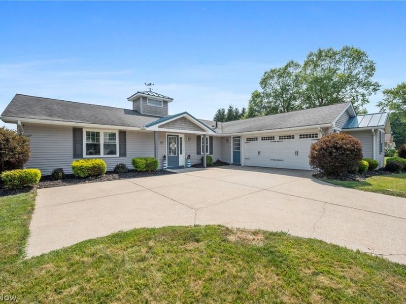 1280 Surfside Circle, Aurora, OH 44202 Photo 4