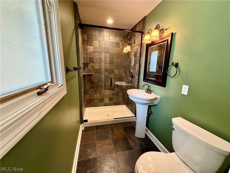 5687 Lancaster Drive, Brooklyn Heights, OH 44131 Photo 18