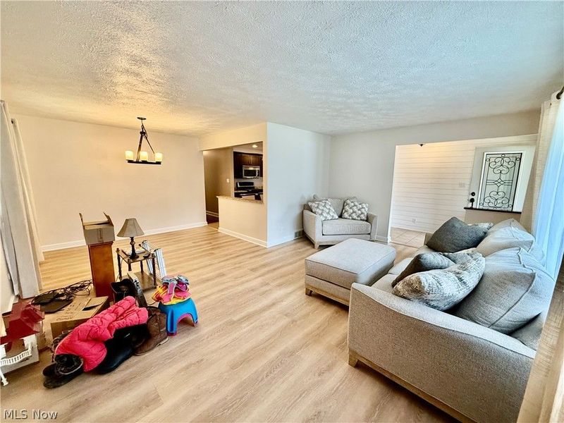 5687 Lancaster Drive, Brooklyn Heights, OH 44131 Photo 4