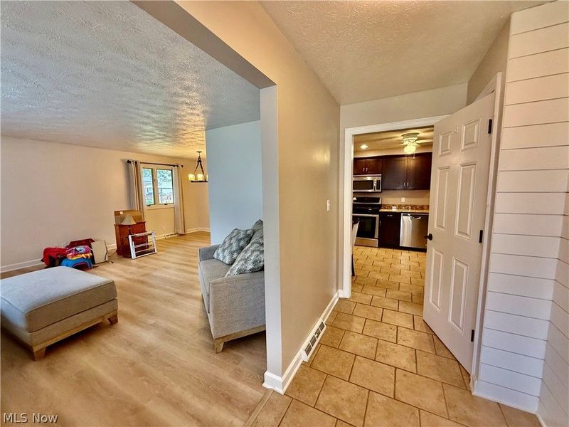 5687 Lancaster Drive, Brooklyn Heights, OH 44131 Photo 6