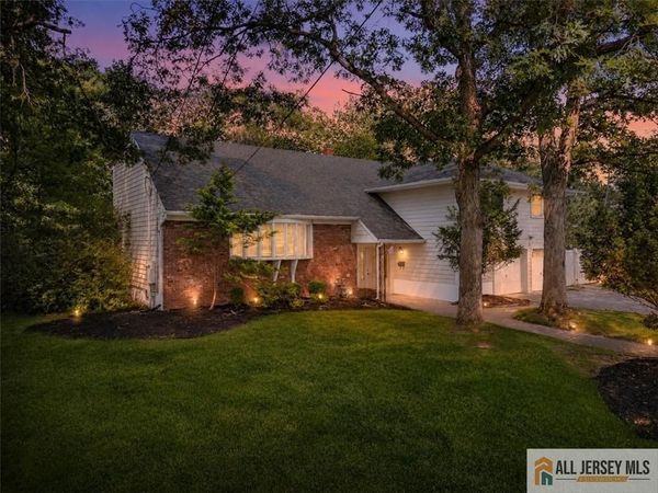 15 Moraine Road , Edison, NJ 08820