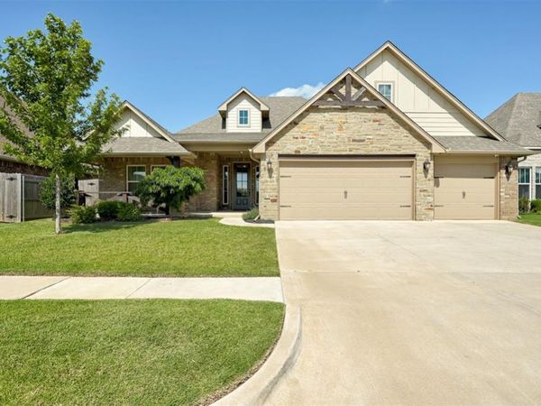 409 Tralee Lane, Yukon, OK 73099