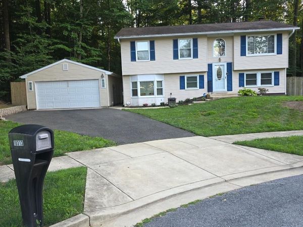 10313 KING RICHARD PLACE, UPPER MARLBORO, MD 20772