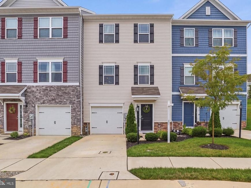 141 Sussex Place, Shrewsbury, PA 17361 Main Photo