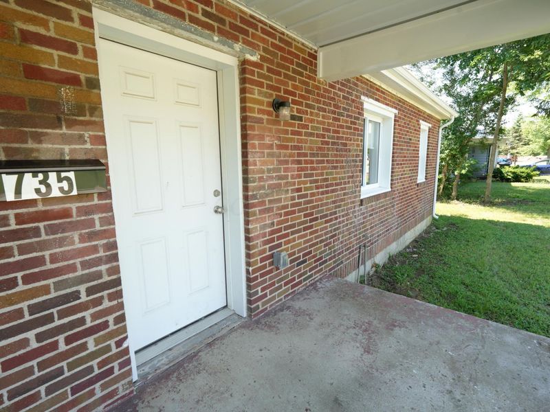 733 W Oakland Avenue, Washington Court House, OH 43160 Photo 13
