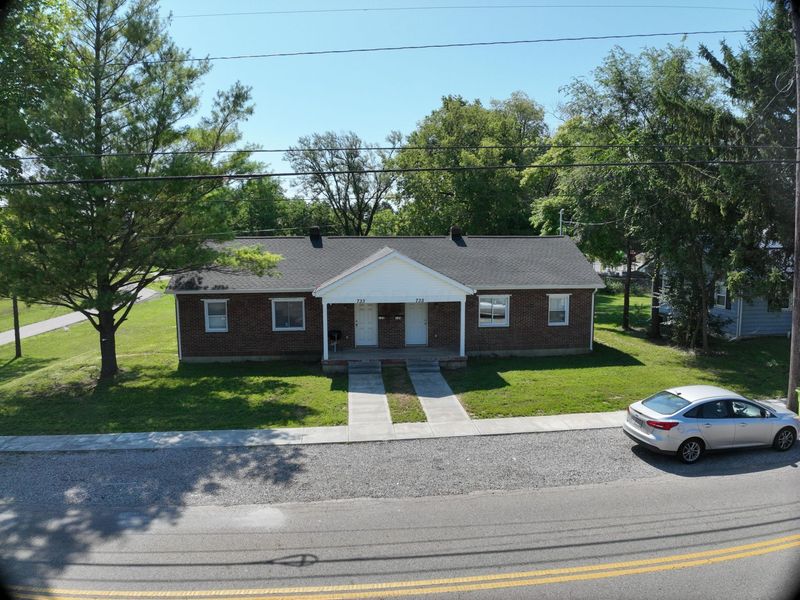 733 W Oakland Avenue, Washington Court House, OH 43160 Photo 2