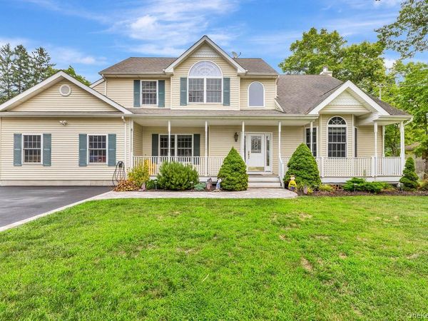 141 Radio Avenue , Miller Place, NY 11764