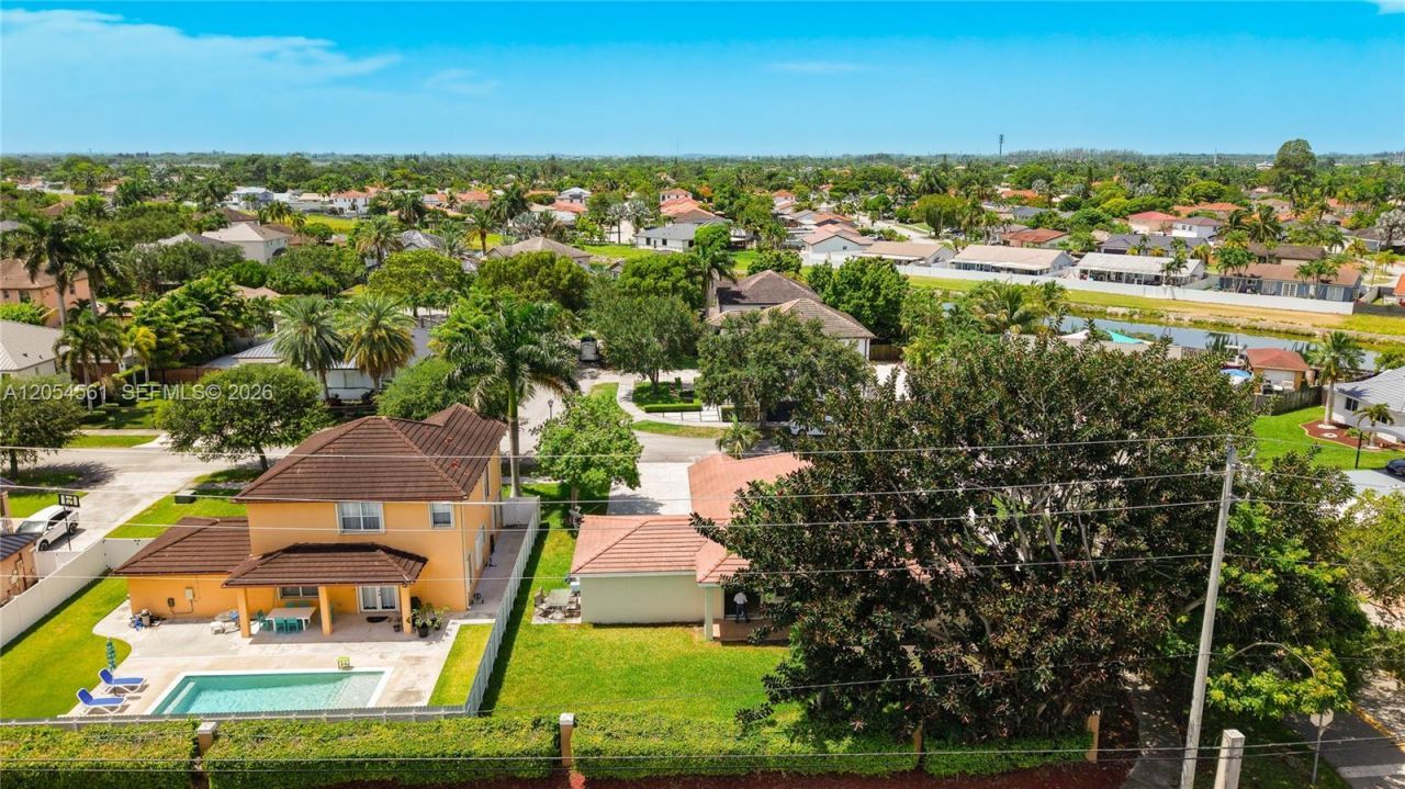 12971 SW 200th Ter , Miami, FL 33177 Photo