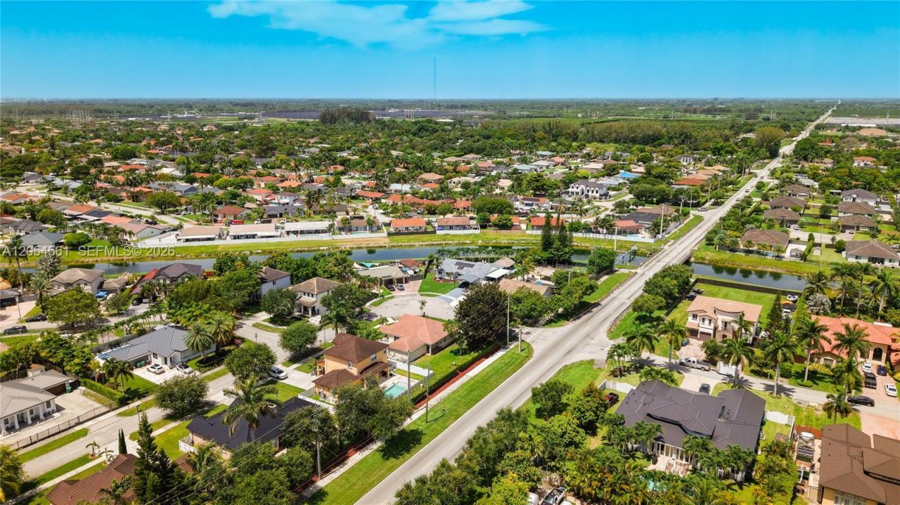 12971 SW 200th Ter , Miami, FL 33177 Photo