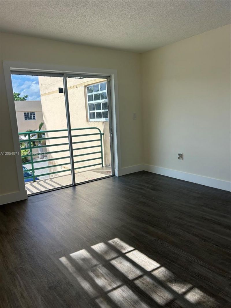 11880 SW 19th Ter, Unit 113, Miami, FL 33175 Photo