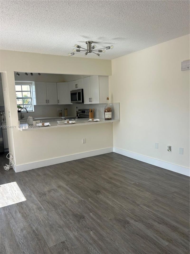 11880 SW 19th Ter, Unit 113, Miami, FL 33175 Photo