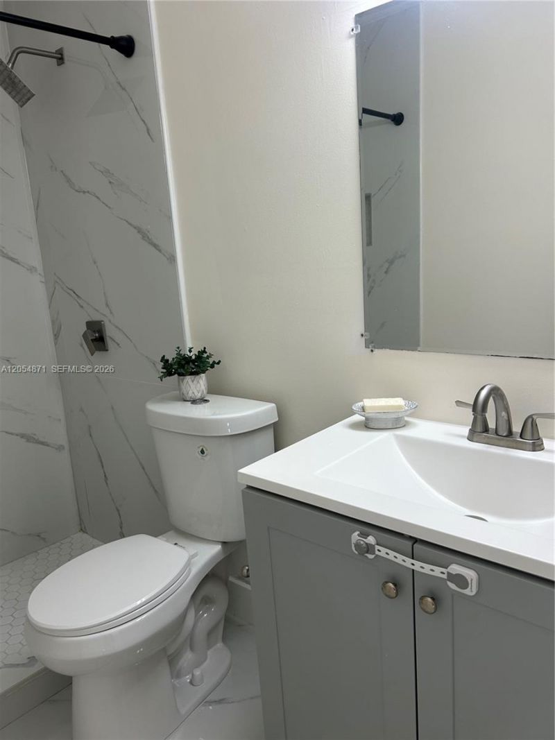 11880 SW 19th Ter, Unit 113, Miami, FL 33175 Photo