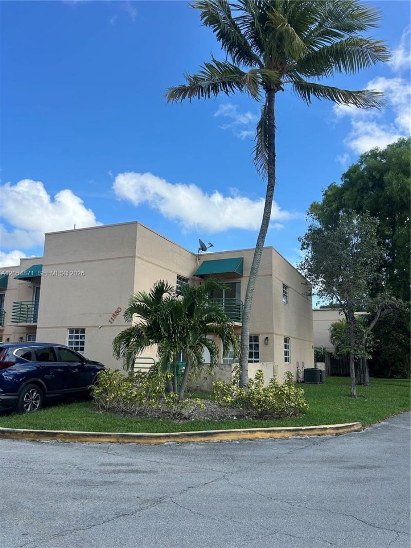11880 SW 19th Ter, Unit 113, Miami, FL 33175 Photo