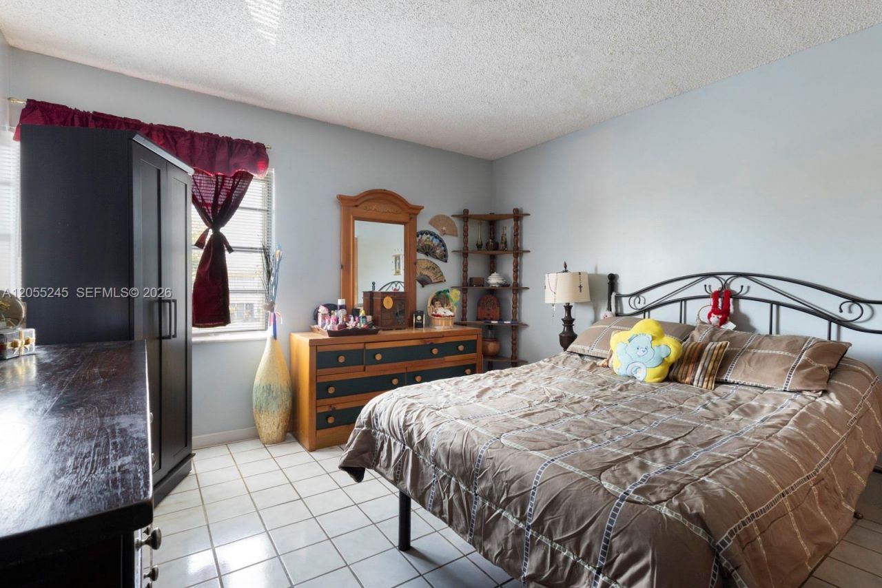 9350 W Flagler St , Unit 208B, Miami, FL 33174 Photo